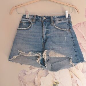 Abercrombie 90s relaxed cutoff short size 2